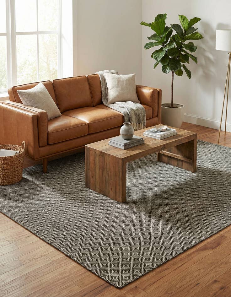 Detail image of 7' 10 x 10'  Hand Woven Geo Trellis Flatweave Rug