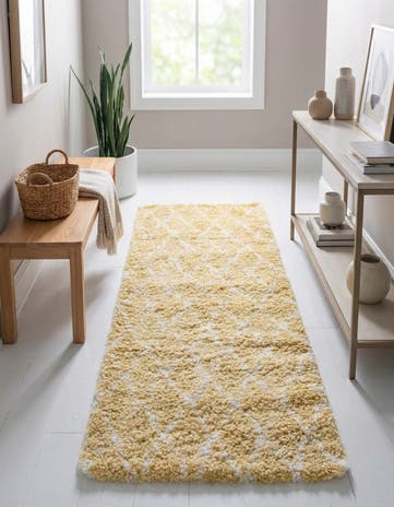 2' 7 x 6' Moroccan Shag Runner Rug