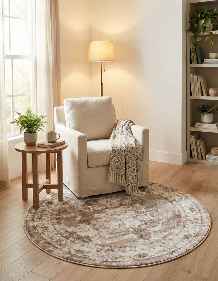 Detail image of 3' x 3' Monaco Round Rug