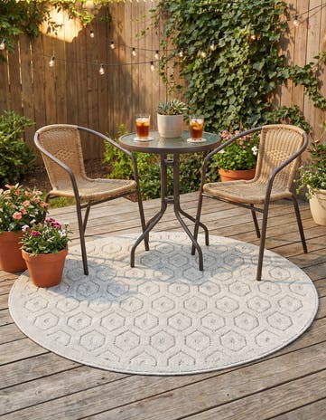 Grey Easy-Clean Trellis Textured Indoor / Outdoor Round Rug