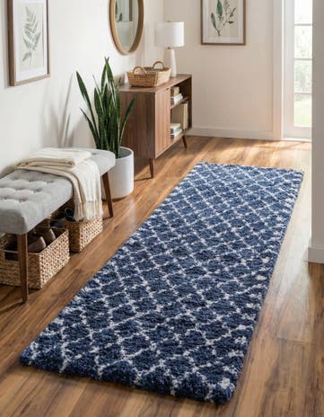 2' 7 x 10' Moroccan Shag Runner Rug