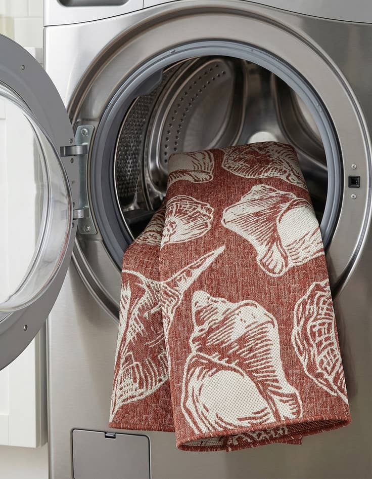 Detail image of 5' 3 x 8'  Washable Coastal Indoor / Outdoor Rug