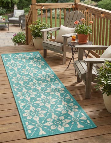 2' x 6' Easy-Clean Lattice Indoor / Outdoor Runner Rug