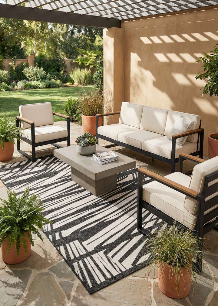 6' x 9' Easy-Clean Modern Indoor / Outdoor Rug