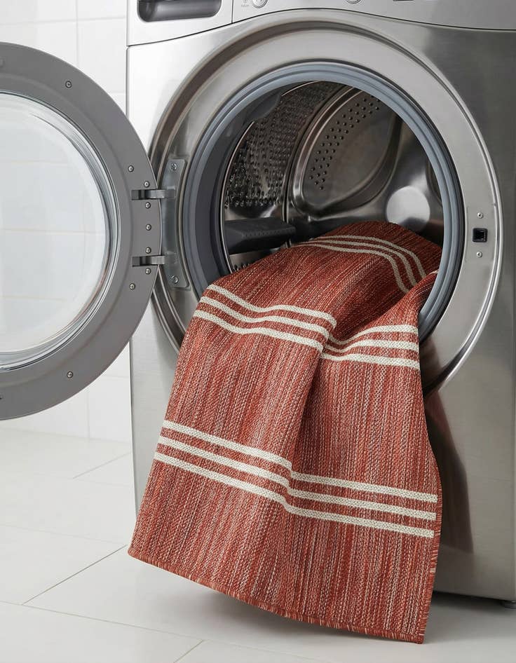 Detail image of 4' x 6'  Washable Jill Zarin Anguilla Indoor / Outdoor Rug