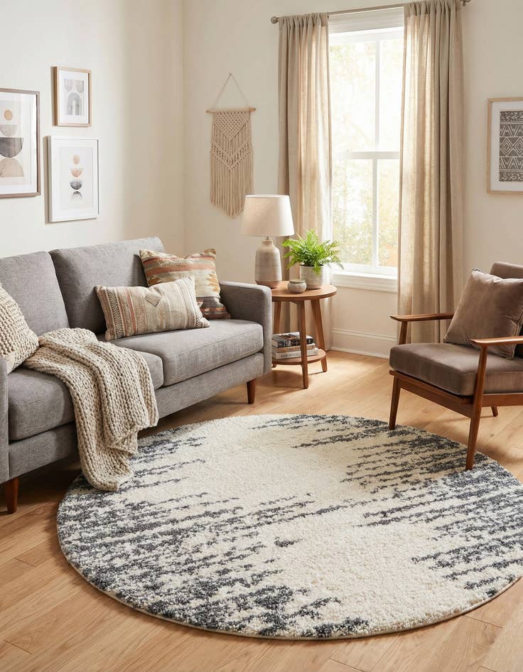 Detail image of 5' 3 x 5' 3 Serenity Shag Round Rug