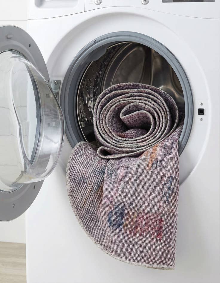 Detail image of 3' 3 x 3' 3  Washable Sisu Round Rug