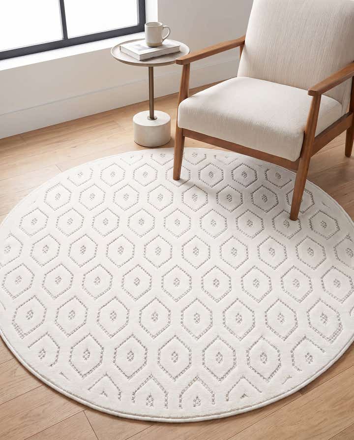 4' x 4' Easy-Clean Trellis Textured Indoor / Outdoor Round Rug