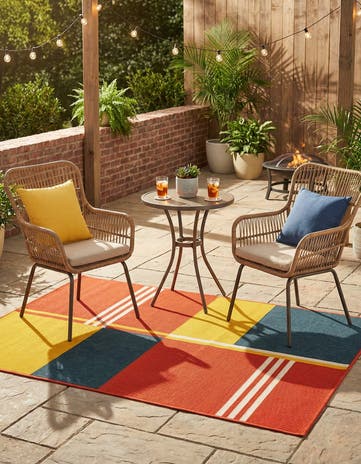 4' x 6' Easy-Clean Modern Indoor / Outdoor Rug