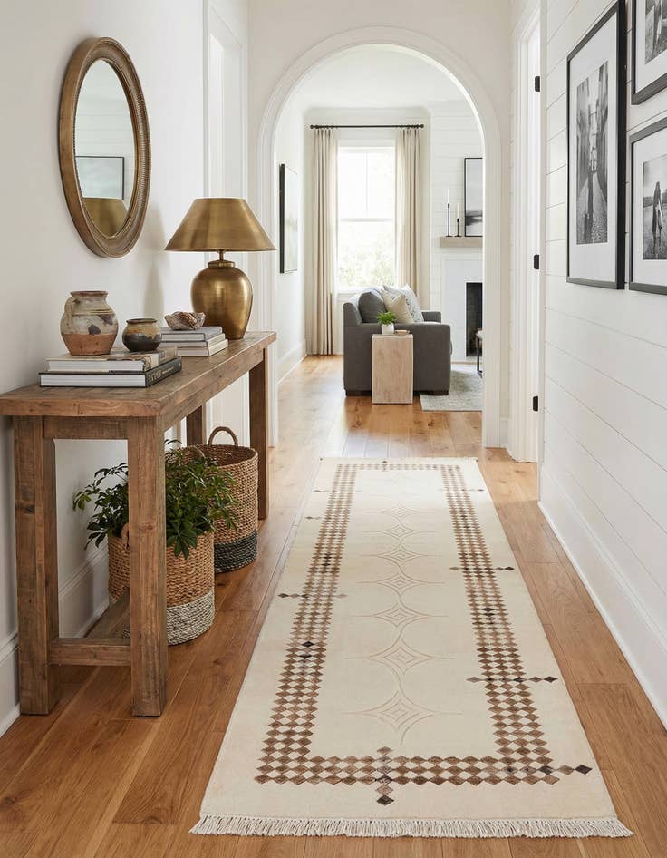 Detail image of 2' 7 x 9' 9 Darya Runner Rug