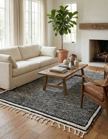 5' x 8' 9 Hand Knotted Moroccan Wool Rug