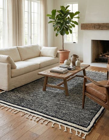 5' x 8' 9 Hand Knotted Moroccan Wool Rug
