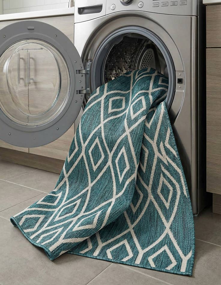 Detail image of 5' 3 x 8'  Washable Jill Zarin Turks and Caicos Indoor / Outdoor Rug