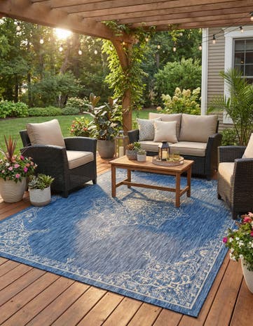 Blue Easy-Clean Traditional Indoor / Outdoor Rug