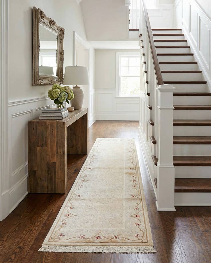 Detail image of 2' 9 x 9' 7 Hand Knotted Darya Wool Runner Rug