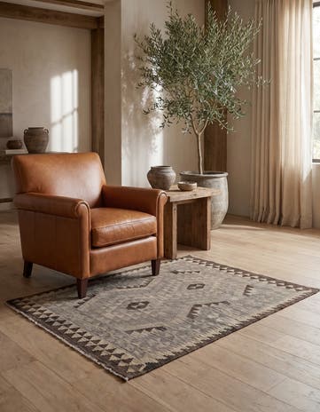4' 4 x 6' Hand Woven Kilim Maymana Wool Rug