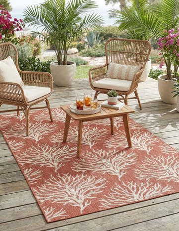 5' 3 x 7' 8 Easy-Clean Botanical Indoor / Outdoor Rug