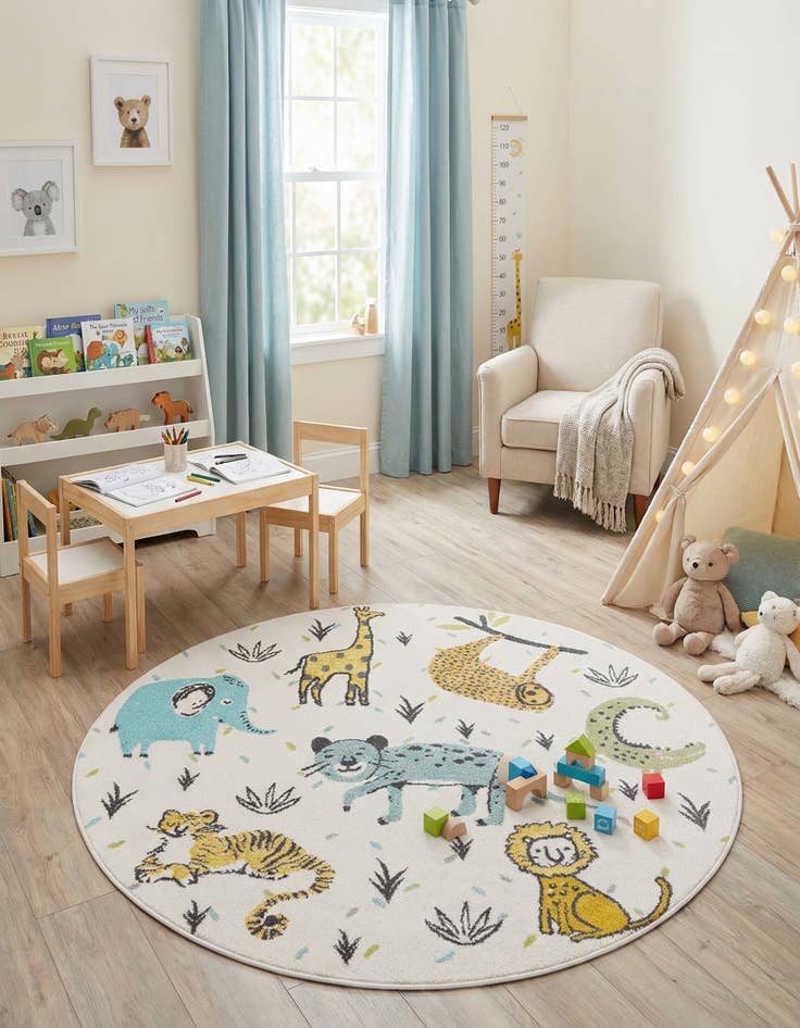 Detail image of 5' 3 x 5' 3 Animals Whimsy Kids Round Rug