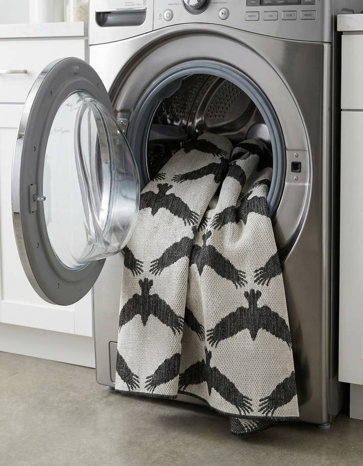 Detail image of 5' 3 x 8'  Washable Modern Indoor / Outdoor Rug