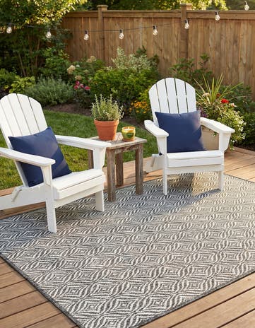 4' x 6' Easy-Clean Trellis Indoor / Outdoor Rug