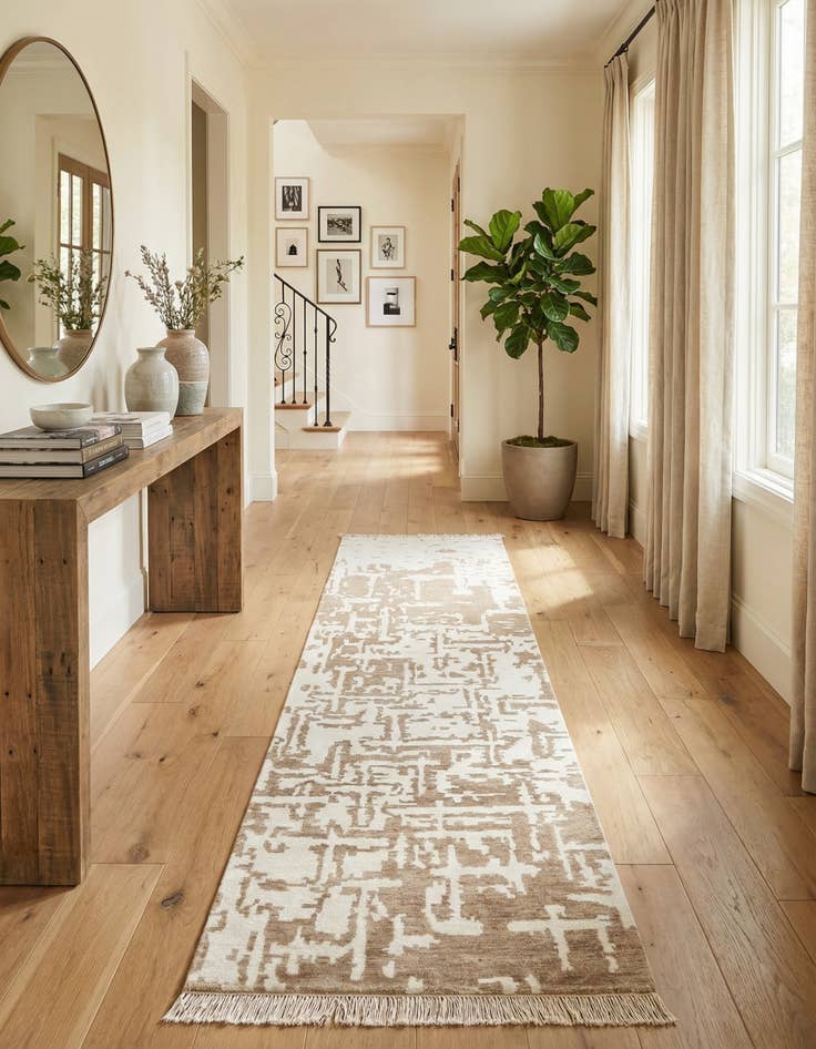 Detail image of 2' 8 x 9' 10  Hand Knotted Darya Wool Runner Rug