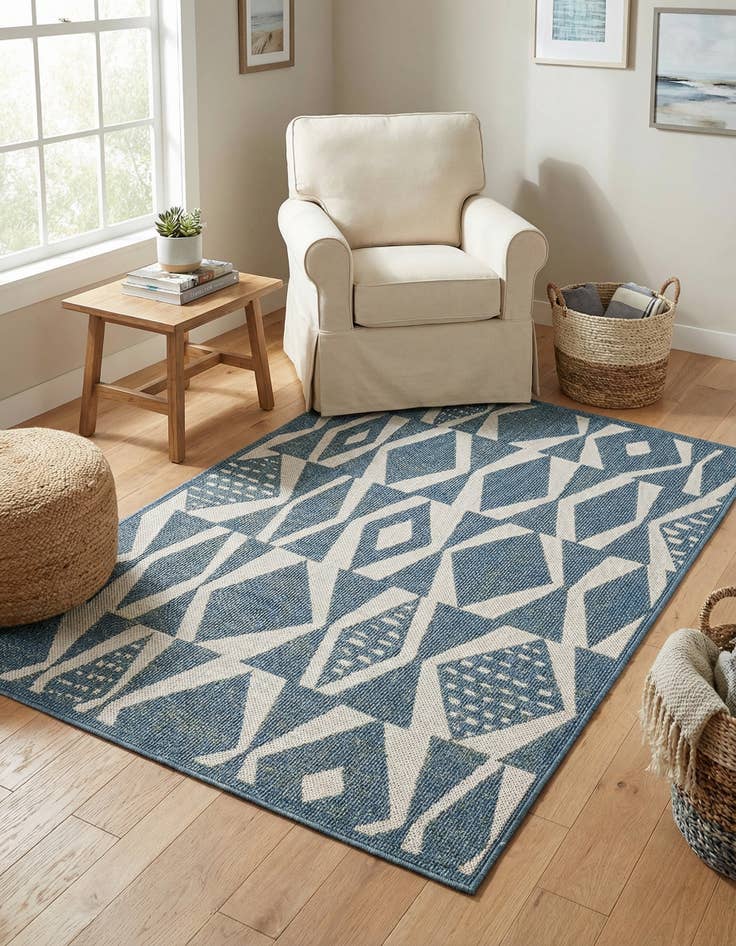 Detail image of 4' 1 x 6' 1  Washable Baja Indoor / Outdoor Rug