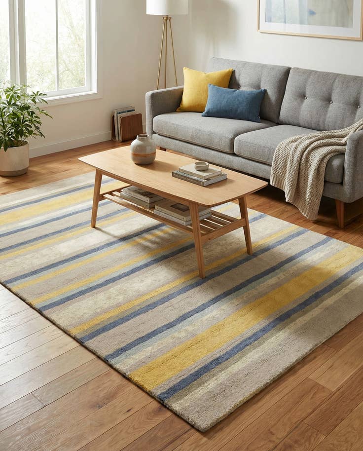 Detail image of 4' x 5' 6 Luna Wool Rug