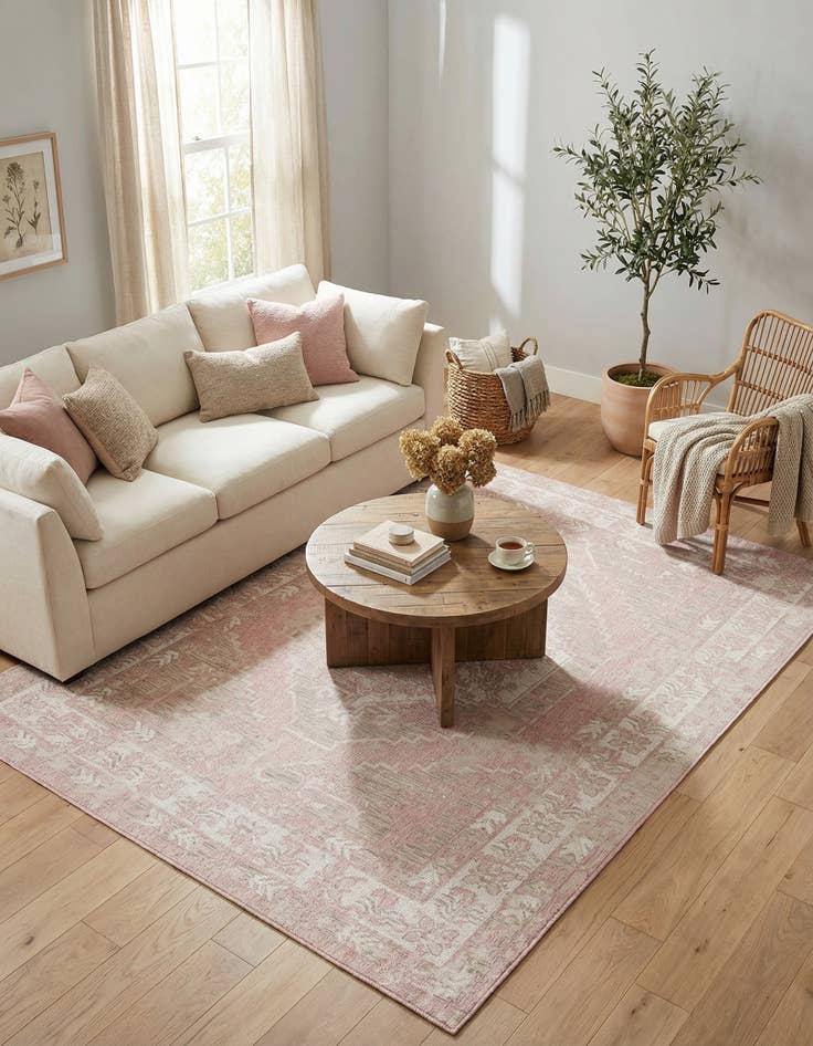 Detail image of  7' 10 x 11'  Washable Traditional Indoor / Outdoor Rug