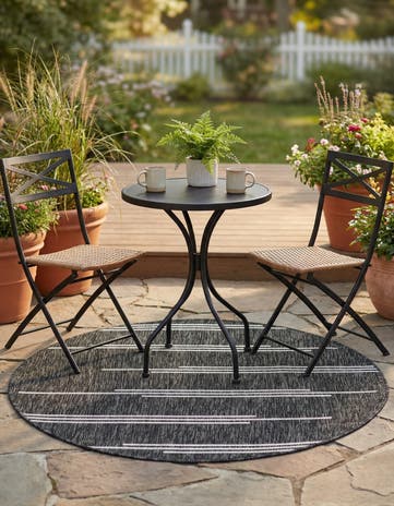 3' 1 x 3' 1 Easy-Clean Modern Indoor / Outdoor Round Rug