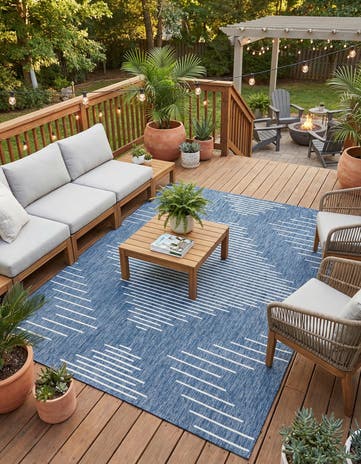 7' 10 x 10' Easy-Clean Modern Indoor / Outdoor Rug