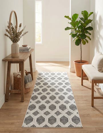 2' 3 x 6' Sabrina Soto Casa Havana Runner Rug