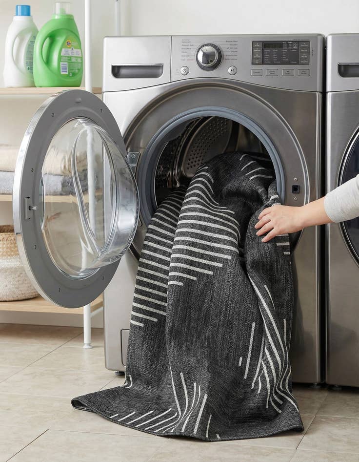 Detail image of 7' x 7'  Washable Modern Indoor / Outdoor Square Rug