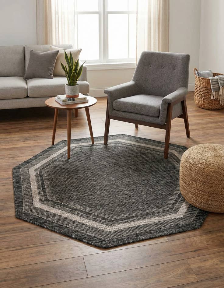 Detail image of 5' 3 x 5' 3  Washable Border Indoor / Outdoor Octagon Rug