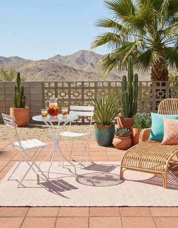 Pink Roses Easy-Clean Jill Zarin Palm Springs Indoor / Outdoor Rug