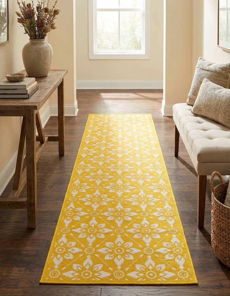 Detail image of 2' 7 x 12'  Washable Trellis Indoor / Outdoor Runner Rug