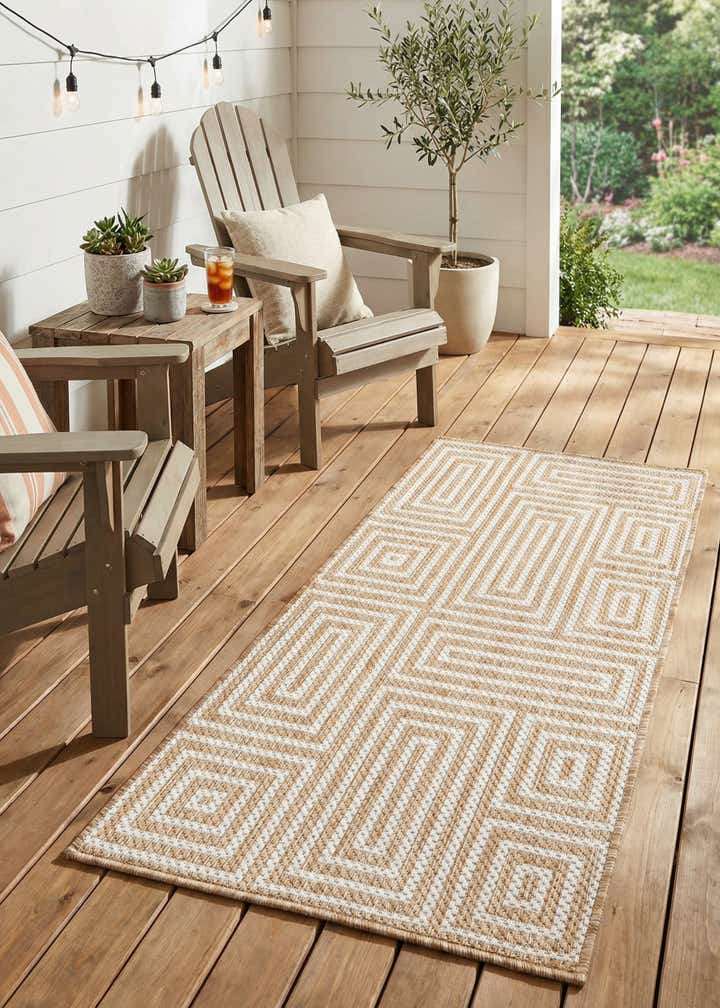 2' x 4' Easy-Clean Modern Indoor / Outdoor Runner Rug