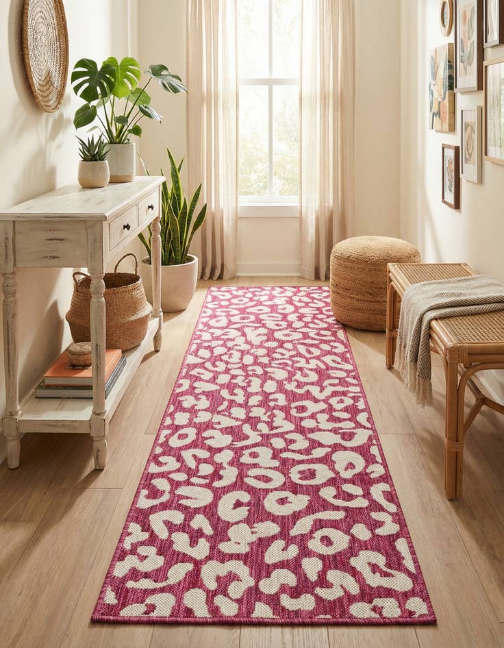 Detail image of 2' x 6' Easy-Clean Safari Indoor / Outdoor Runner Rug