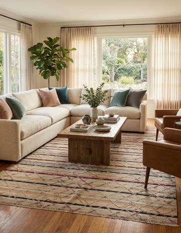 6' 3 x 10' 3 Hand Knotted Darya Wool Rug