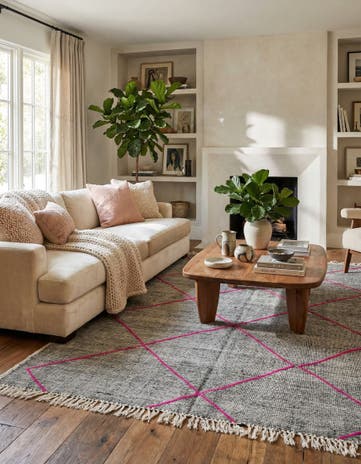 5' x 7' 8 Hand Knotted Moroccan Wool Rug