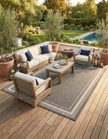 10' x 14' Easy-Clean Border Indoor / Outdoor Rug