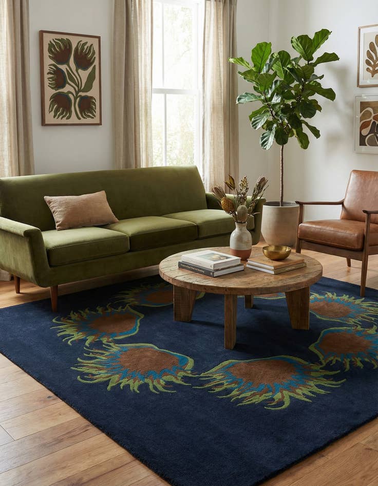 Detail image of 7' 6 x 7' 8 Luna Wool Square Rug