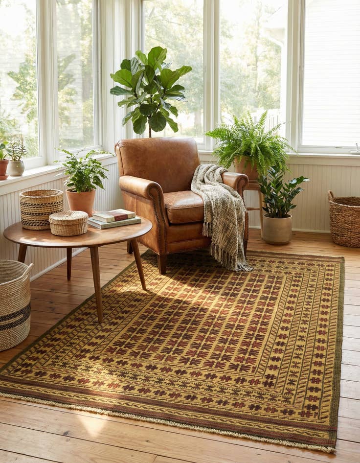 Detail image of 4' x 6' 1  Hand Knotted Sumak Wool Rug