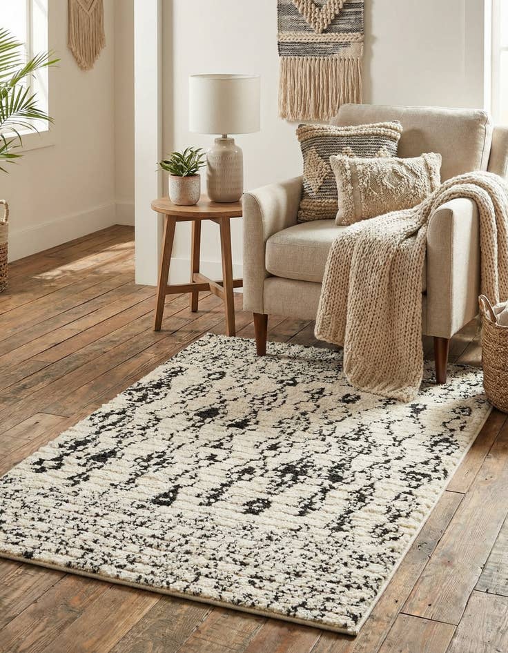 Detail image of 2' 2 x 3' Morocco Rug