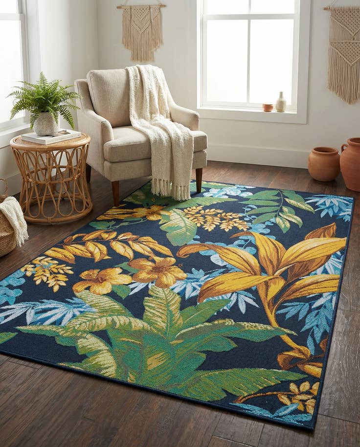 Detail image of 4' x 6' Easy-Clean Botanical Indoor / Outdoor Rug