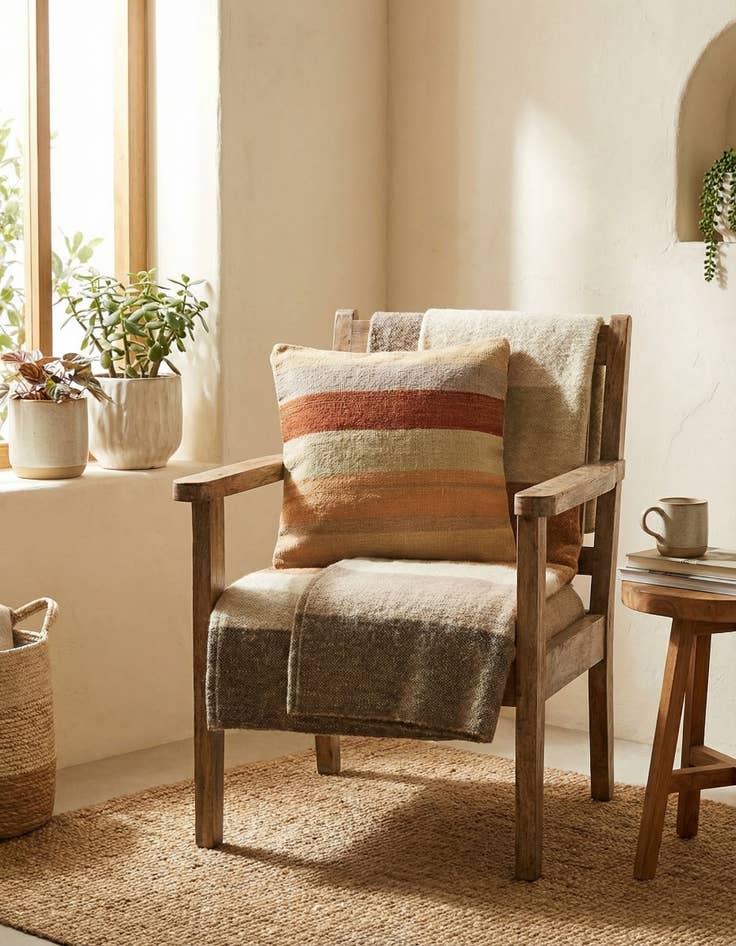 Detail image of 1' 5 x 1' 6  Hand Woven Pillow Wool Square Rug