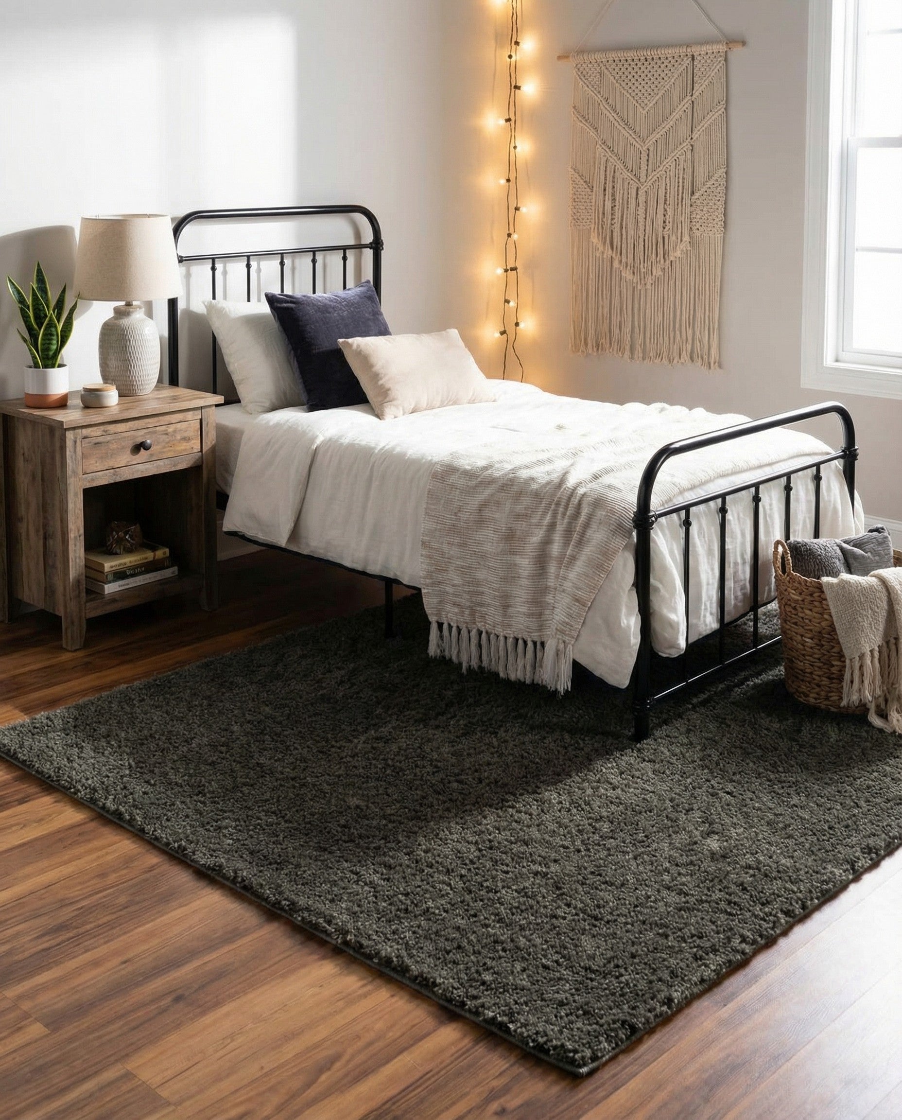  4' x 6' Soft Solid Shag Rug