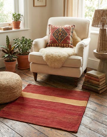 1' 5 x 1' 6 Hand Woven Pillow Wool Square Rug