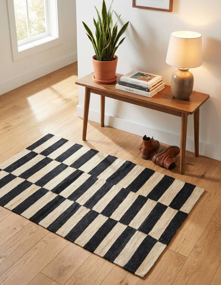 Detail image of 2' 7 x 3' 11  Hand Woven Kilim Modern Wool Rug