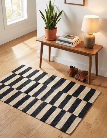 2' 7 x 3' 11 Hand Woven Kilim Modern Wool Rug