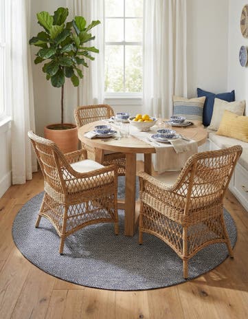 7' 10 x 7' 10 Hand Woven Geo Trellis Flatweave Round Rug